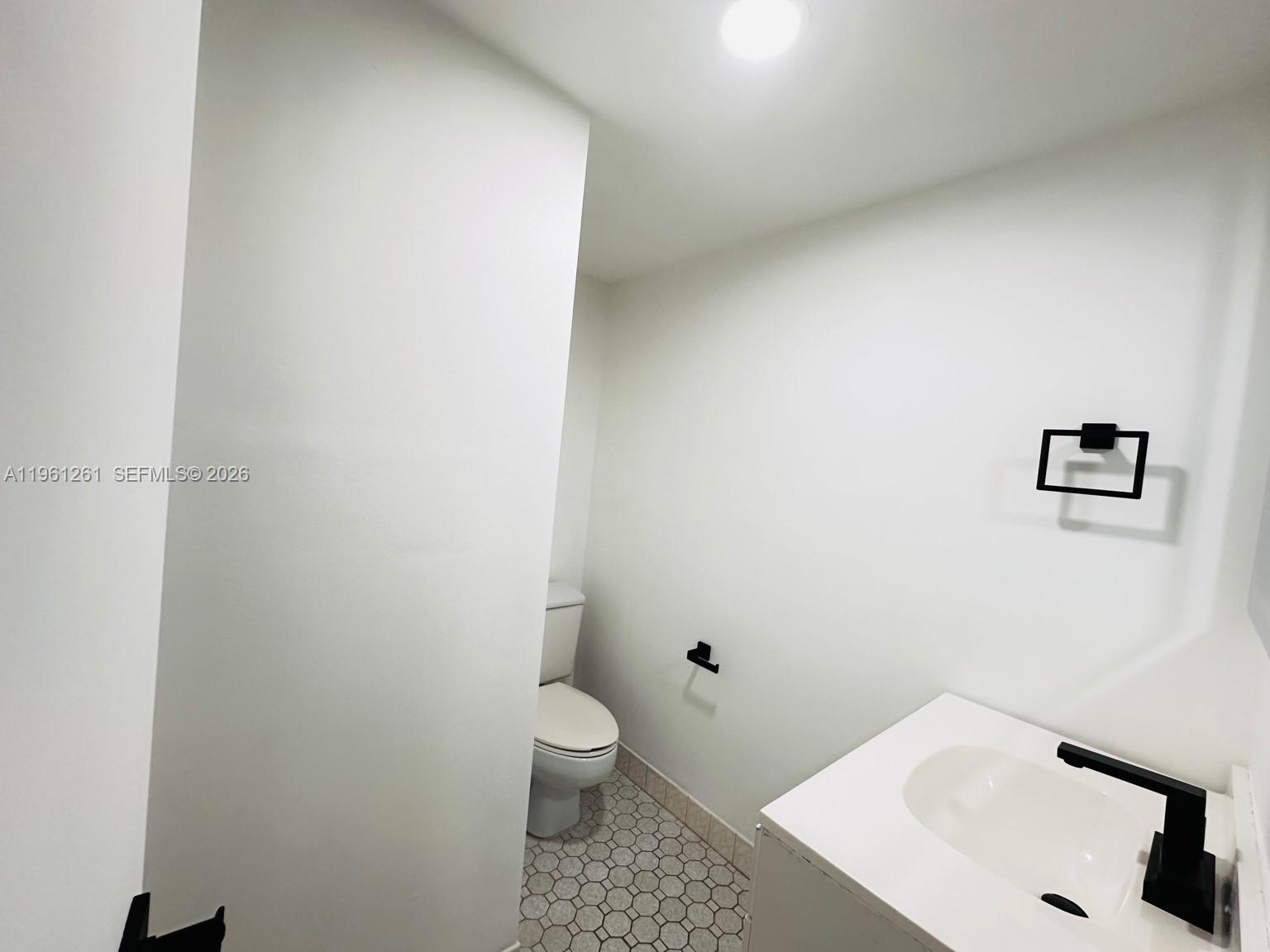 FOXCROFT APTS INC CONDO - Residential