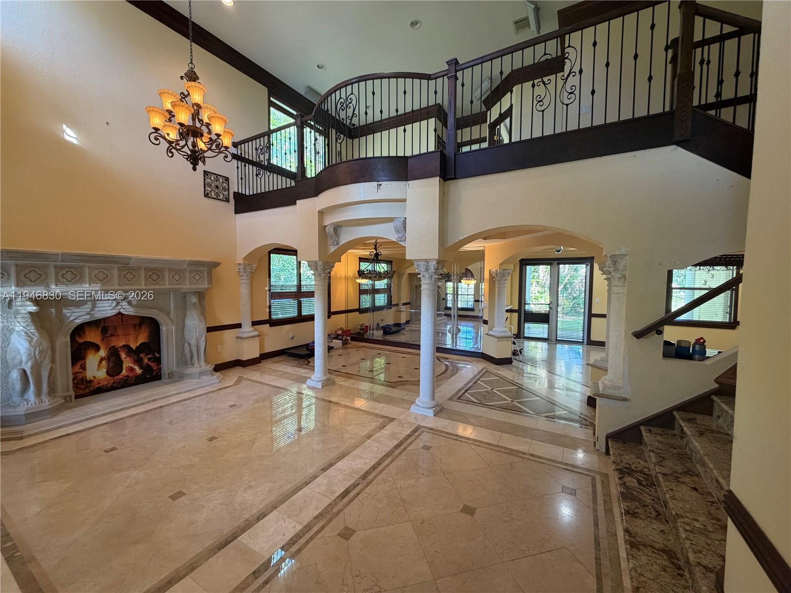 CRESTVIEW LAKES 1ST ADDN - Residential