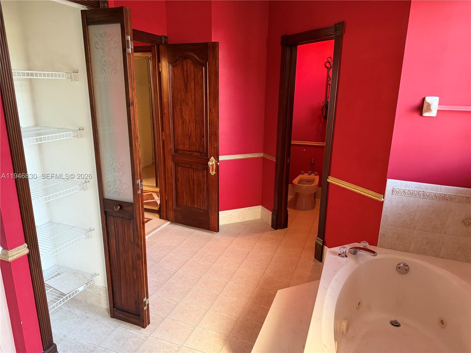 CRESTVIEW LAKES 1ST ADDN - Residential