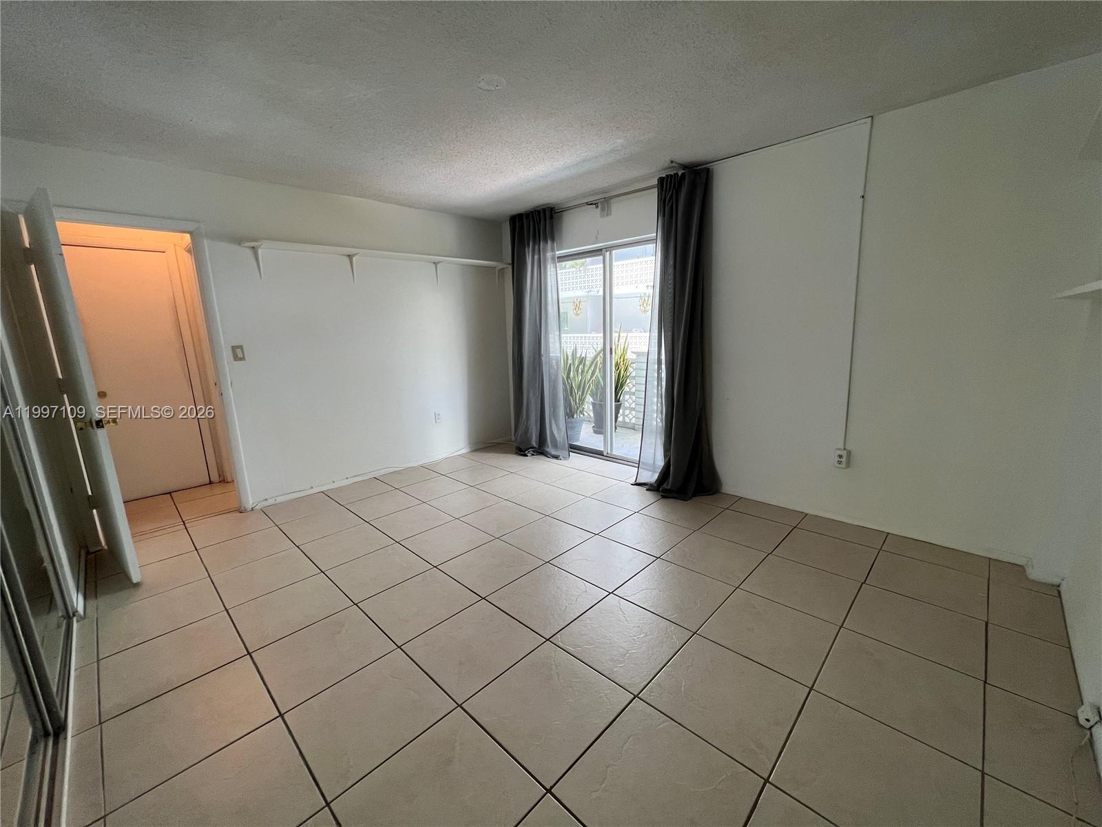 TWIN TOWERS CONDO - Residential Lease