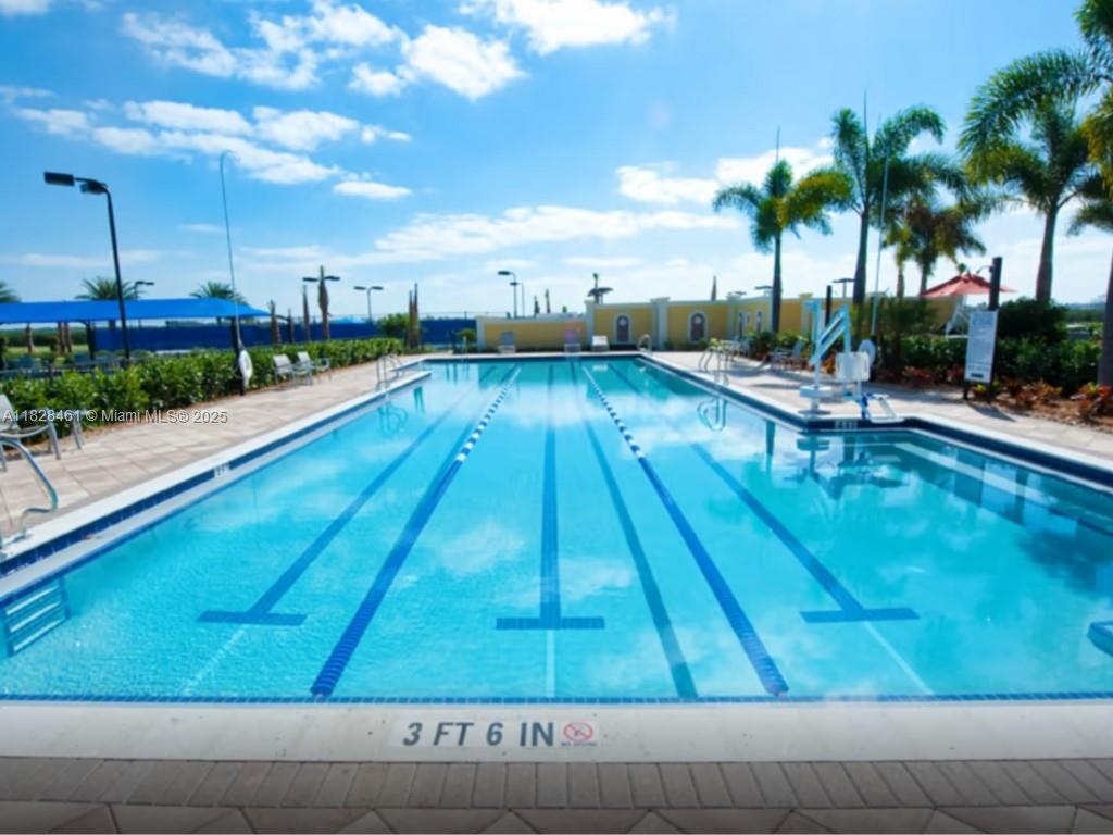 Del Webb Naples - Residential