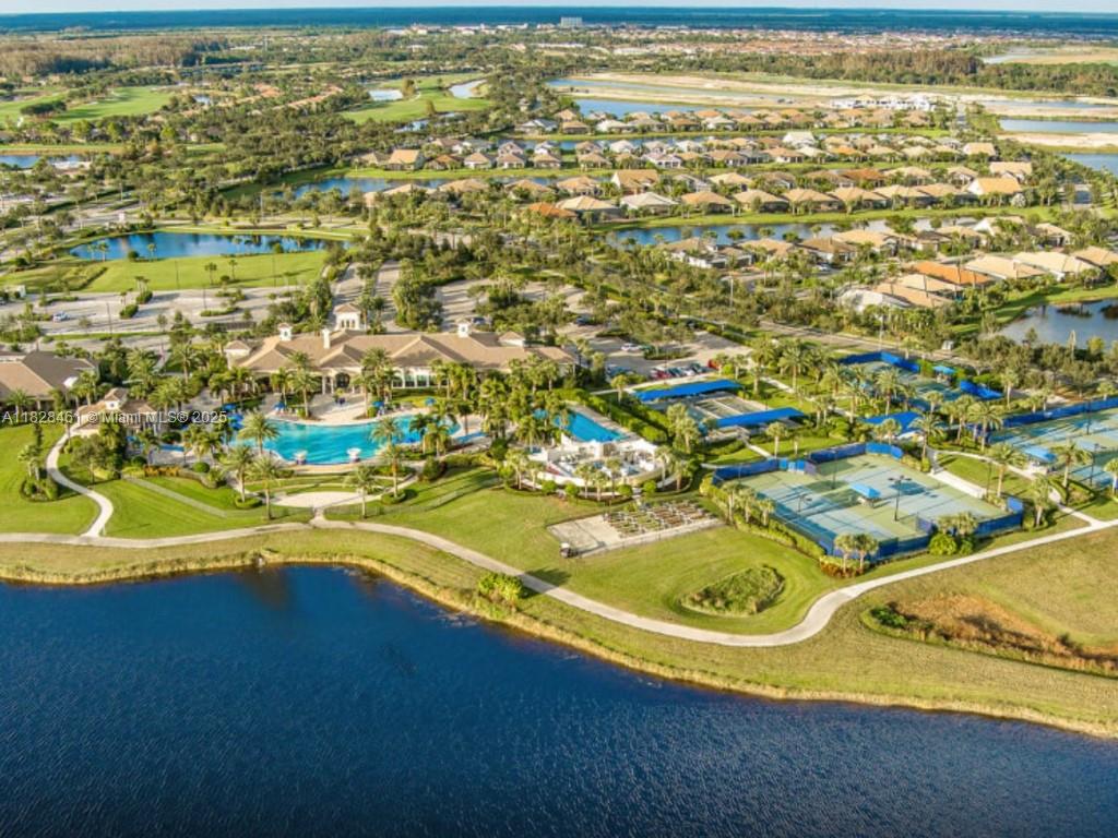 Del Webb Naples - Residential
