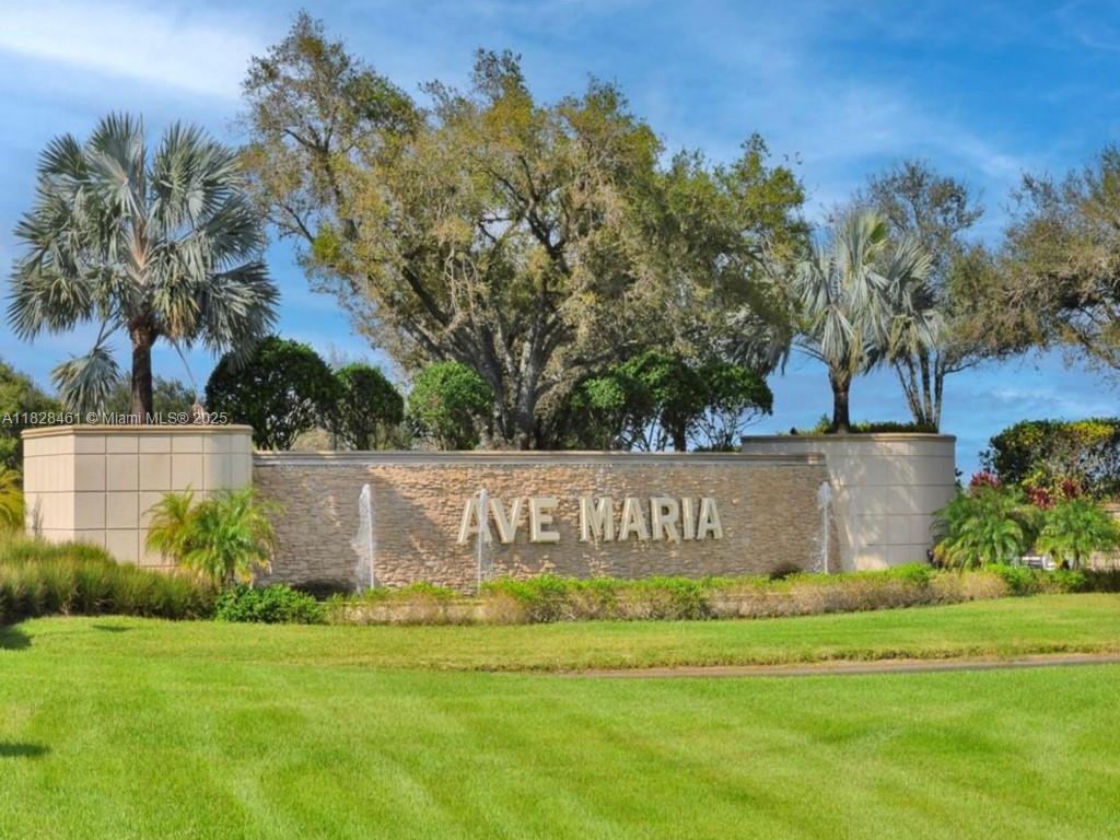 Del Webb Naples - Residential