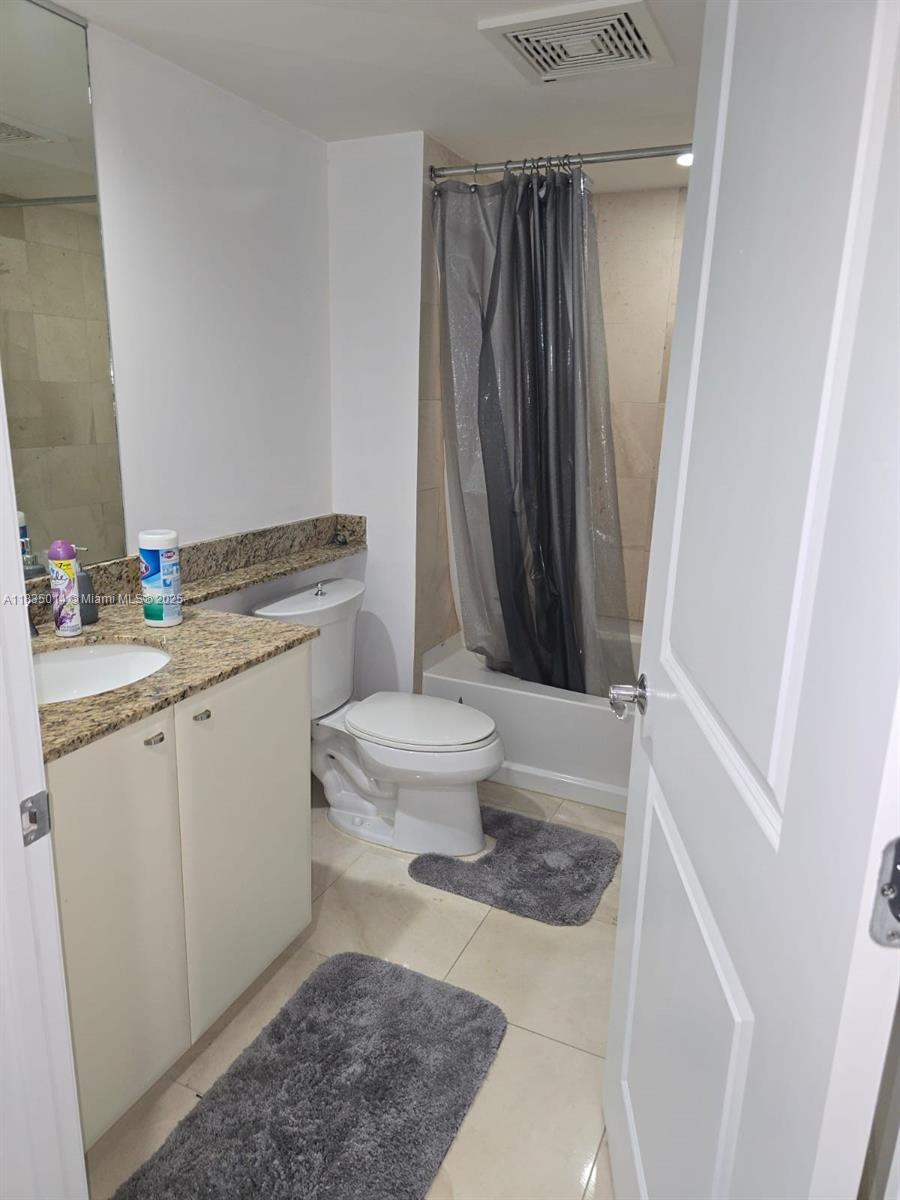 SYMPHONY NORTH CONDO - Residential Lease