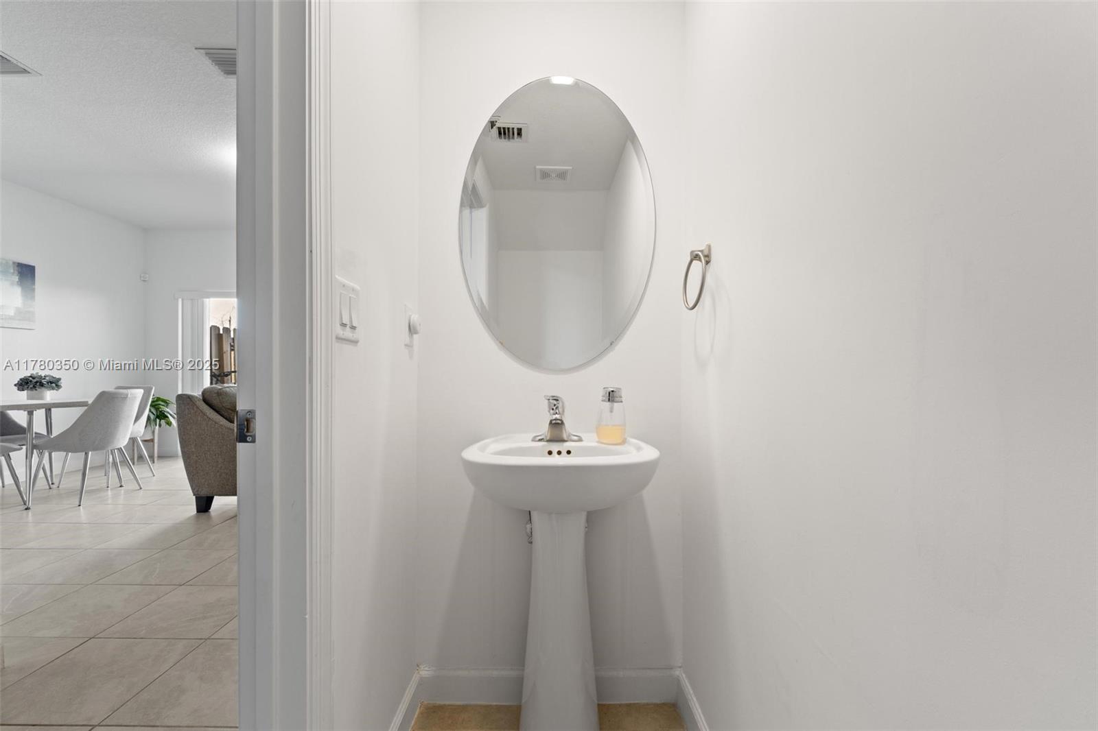 WESTVIEW GARDENS APARTMEN - Residential