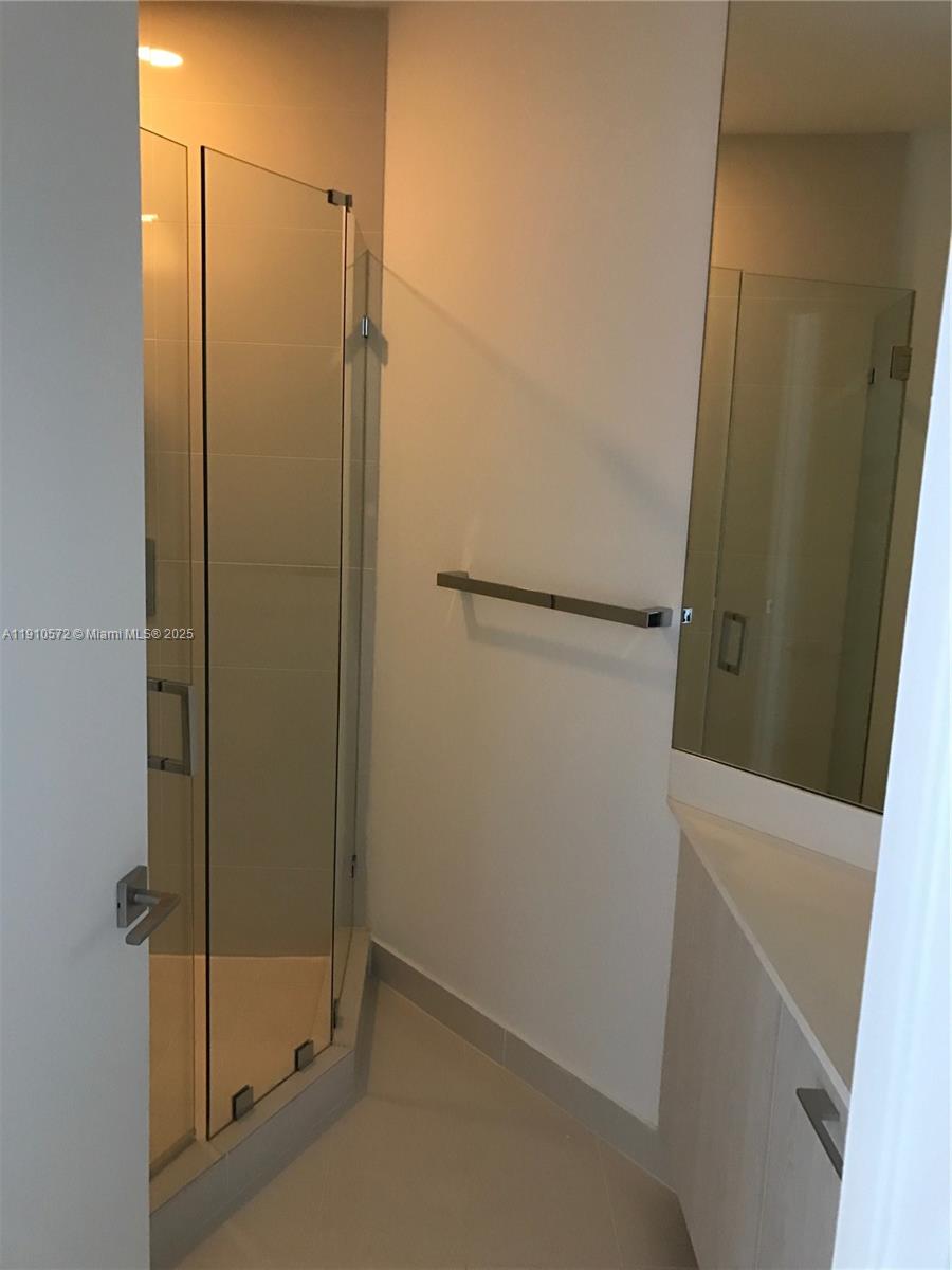 BRICKELL HEIGHTS WEST CON - Residential Lease