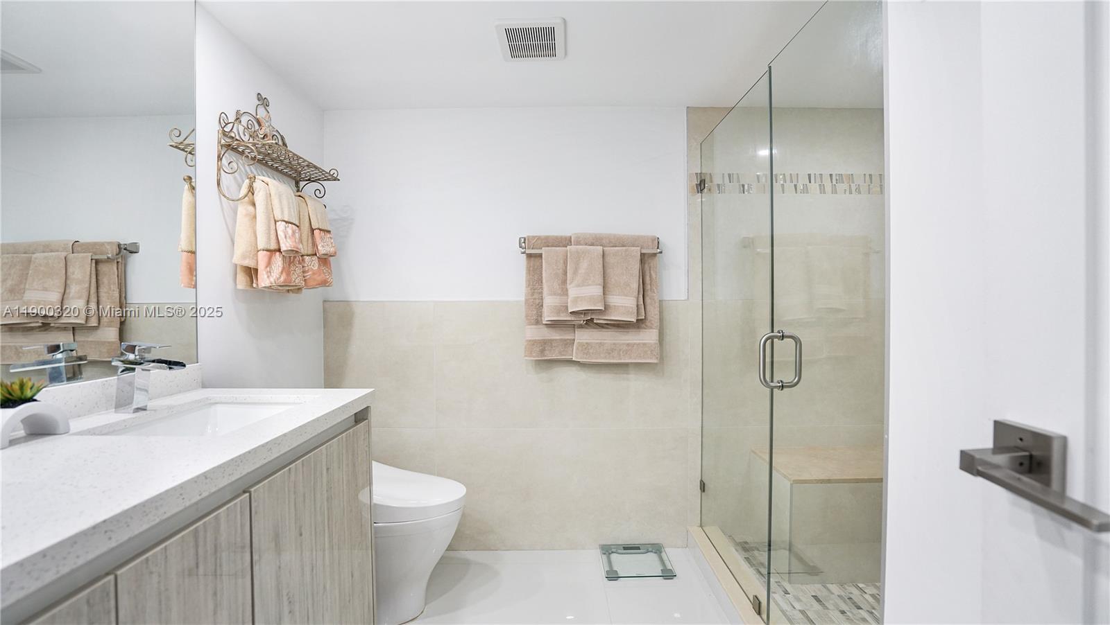 AVANT GARDE CONDO - Residential