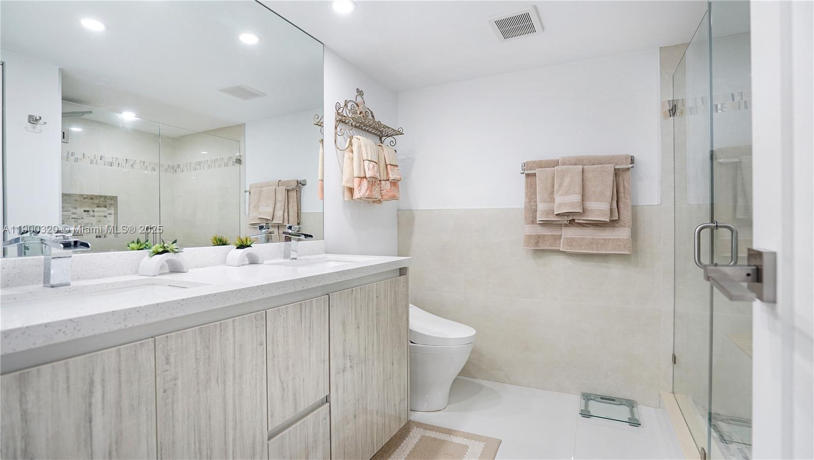 AVANT GARDE CONDO - Residential