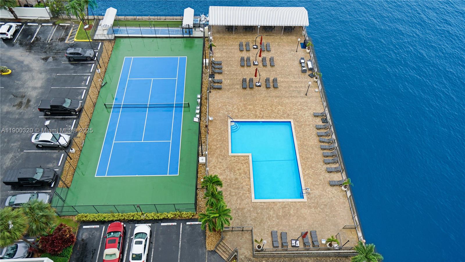 AVANT GARDE CONDO - Residential