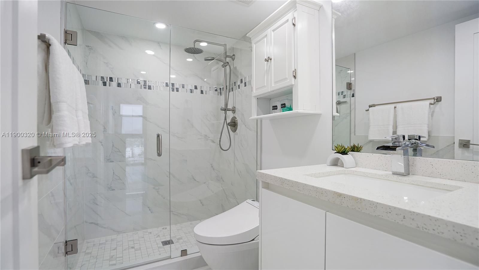 AVANT GARDE CONDO - Residential