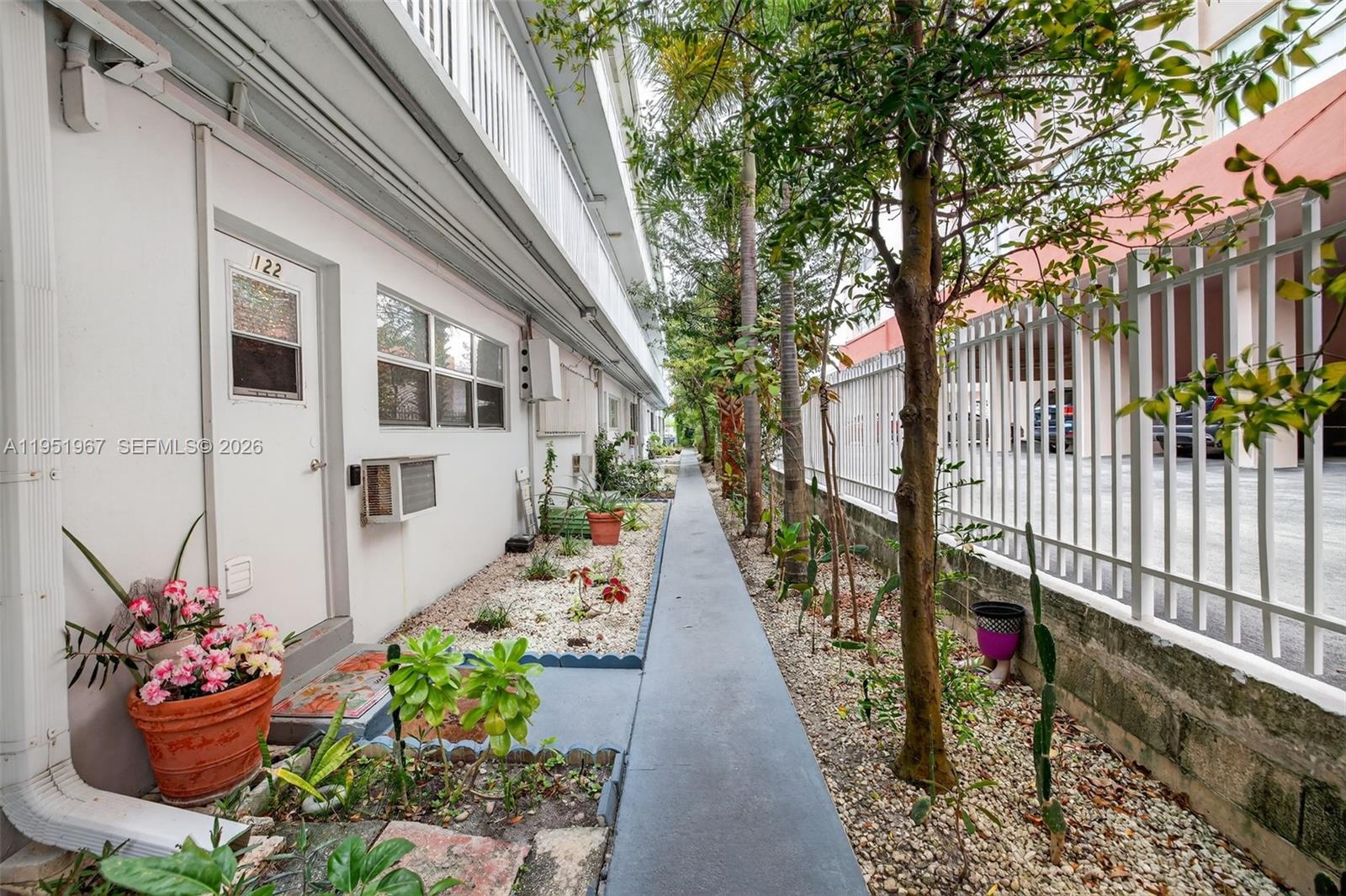 GOLDEN BAY MANOR CO-OP - Residential