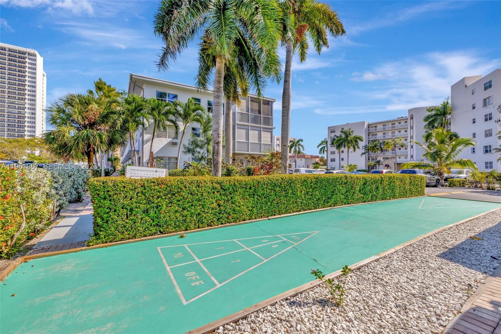 GOLDEN BAY MANOR CO-OP - Residential