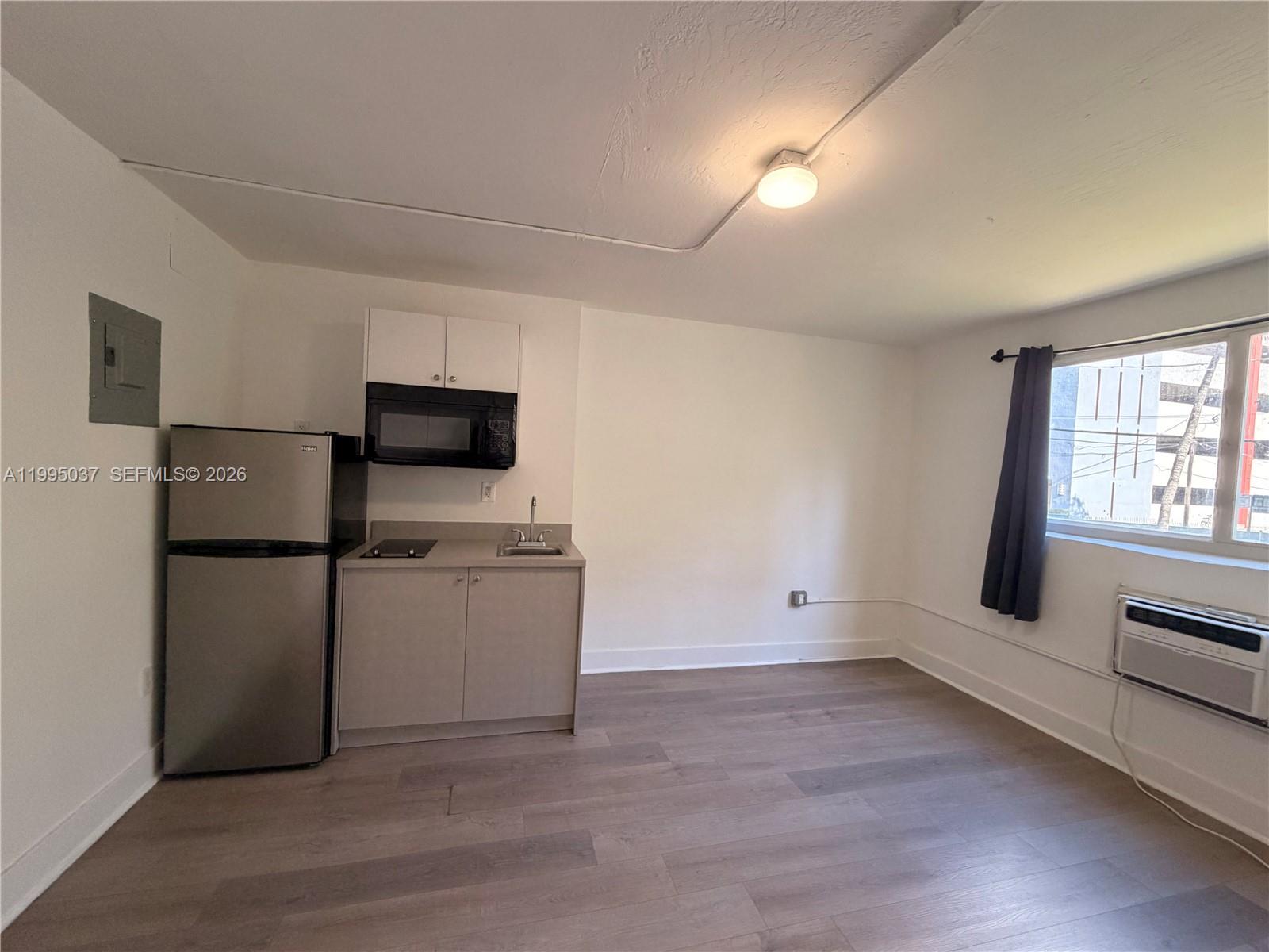 143 SW 9th St 109