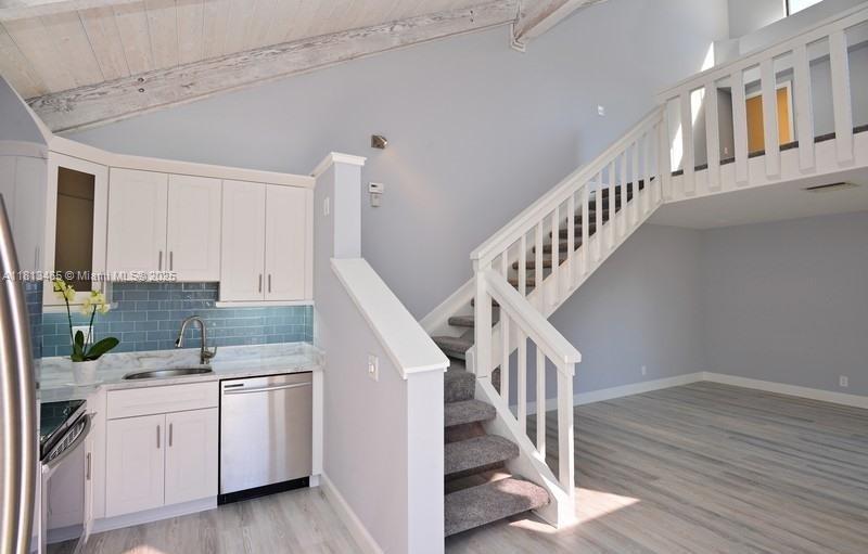 SEA LOFTERS CONDO - Residential Lease