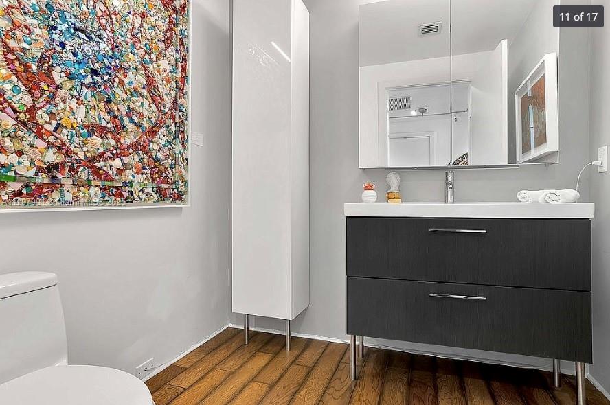 1050 Brickell Ave 208