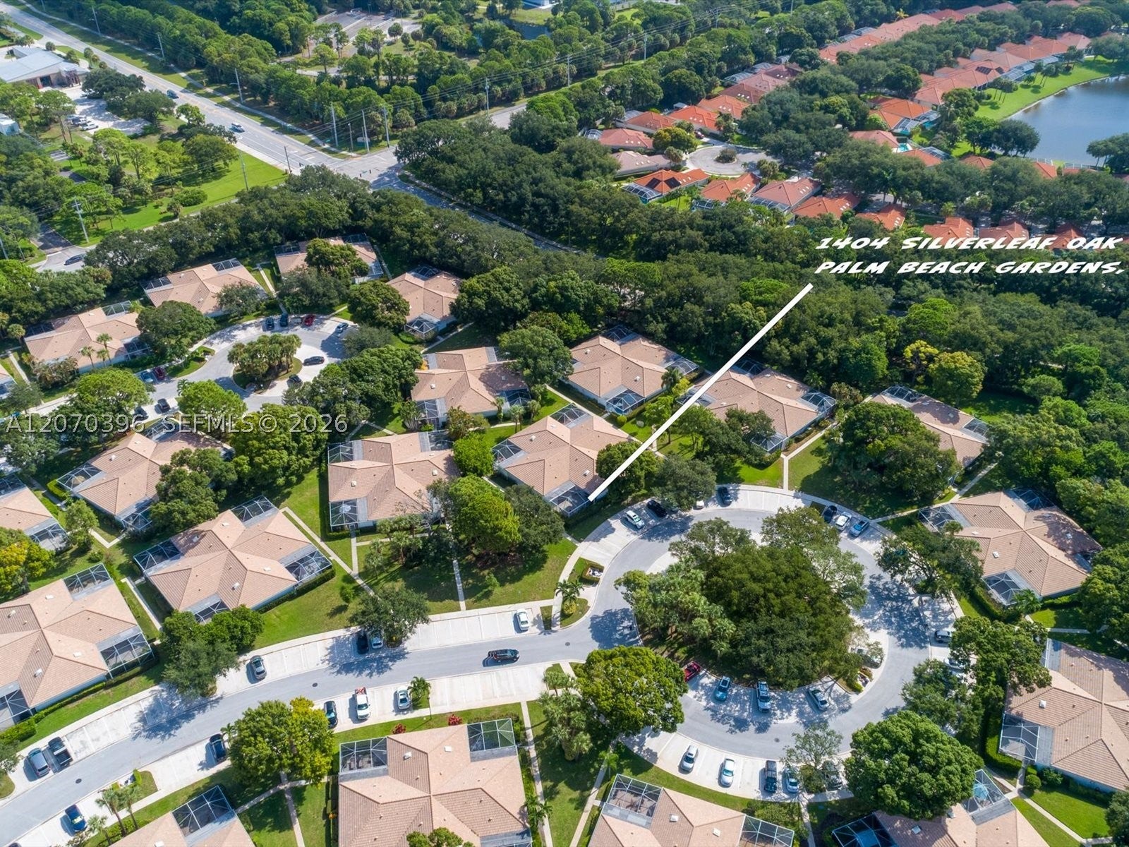 1404 Silverleaf Oak Ct