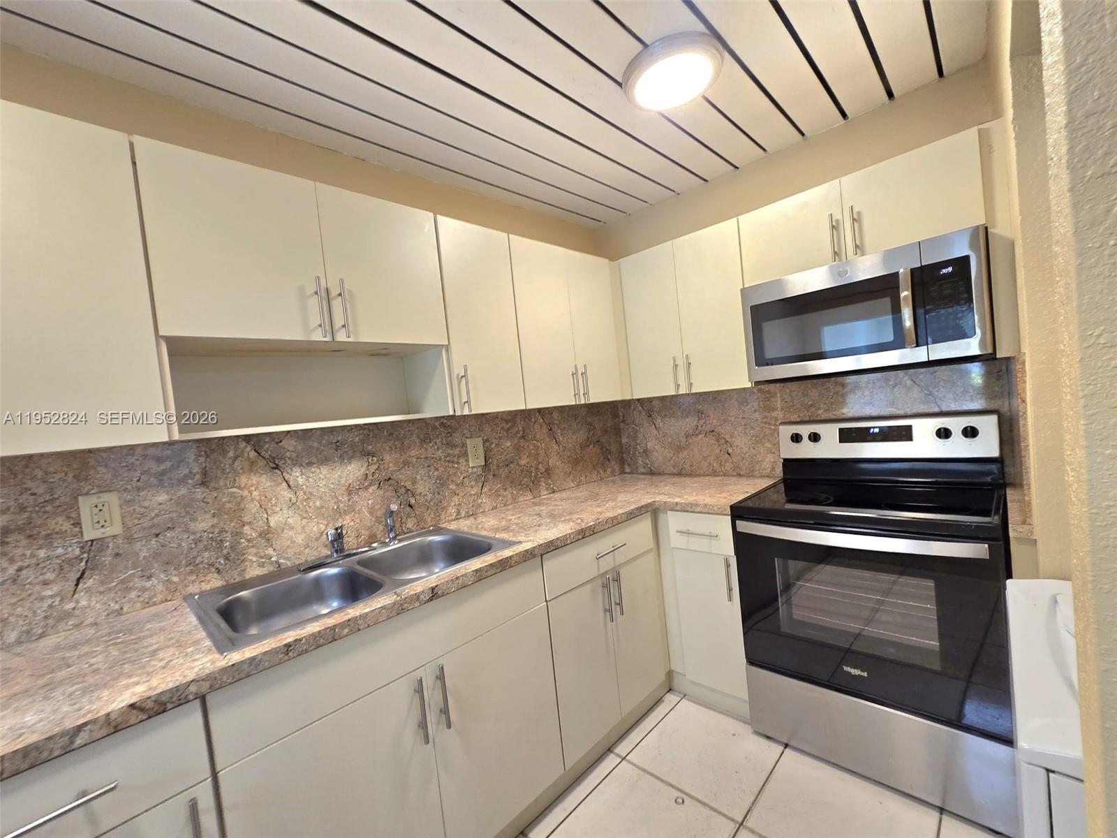 10090 NW 80th Ct 1155