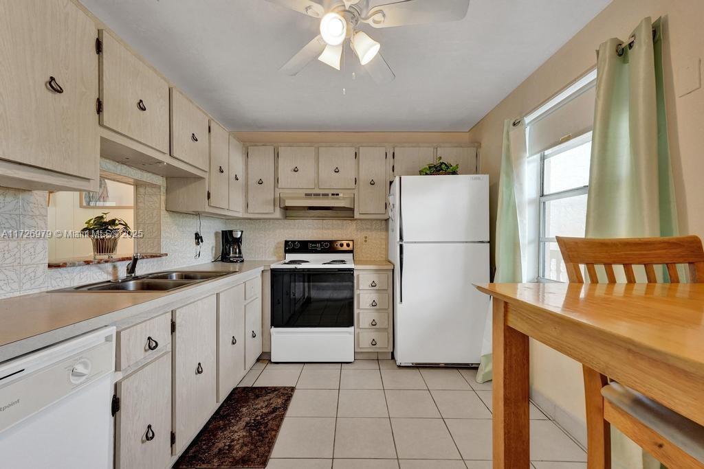 324 SE 10th St 203