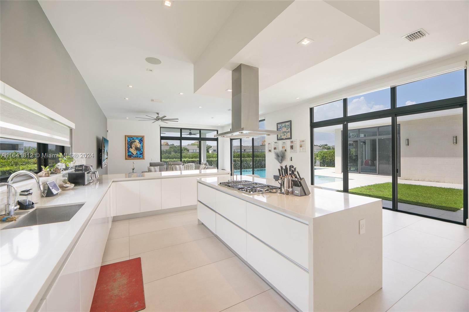 WESTON ESTATES - Residential