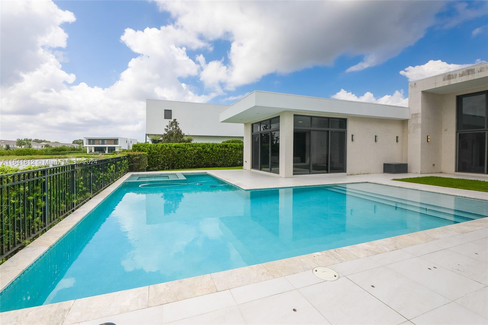 WESTON ESTATES - Residential