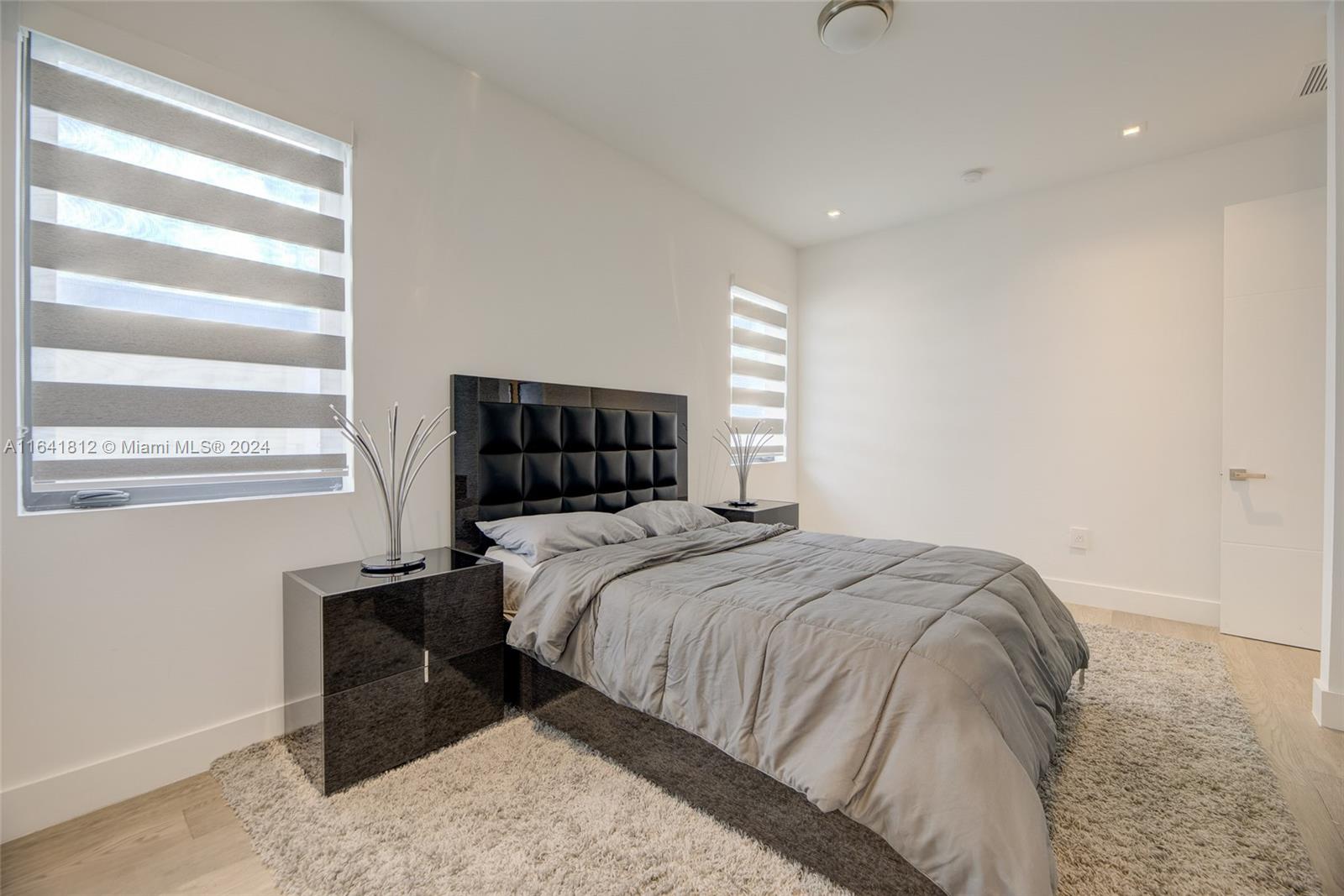 WESTON ESTATES - Residential