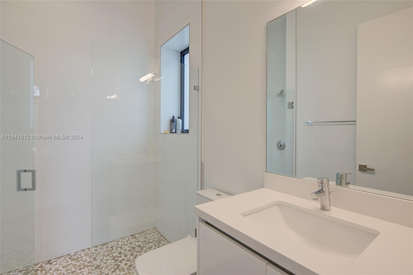 WESTON ESTATES - Residential