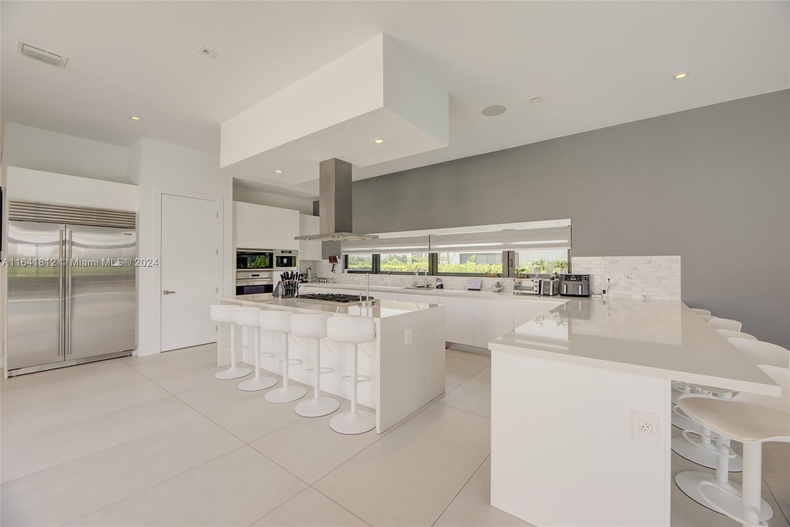 WESTON ESTATES - Residential