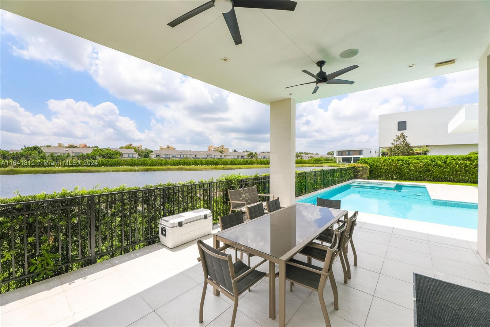 WESTON ESTATES - Residential