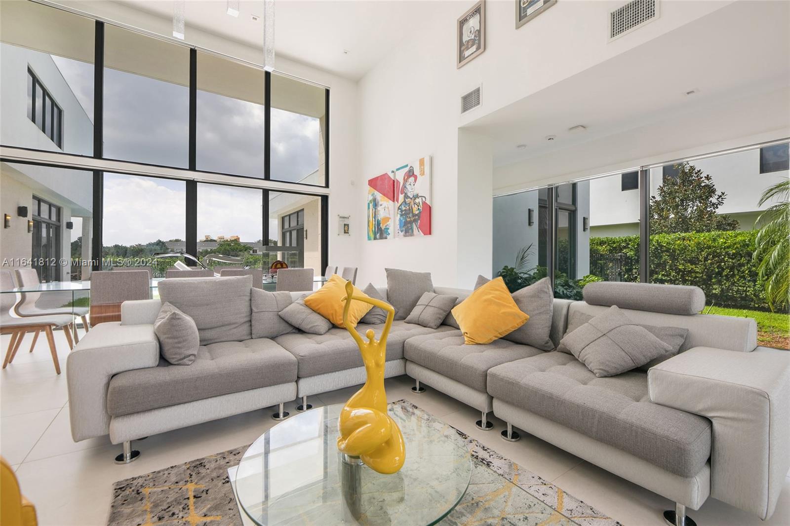 WESTON ESTATES - Residential
