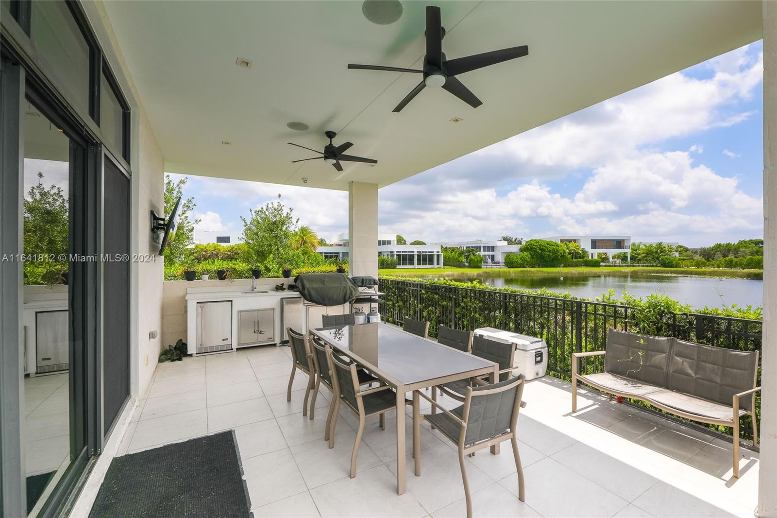 WESTON ESTATES - Residential