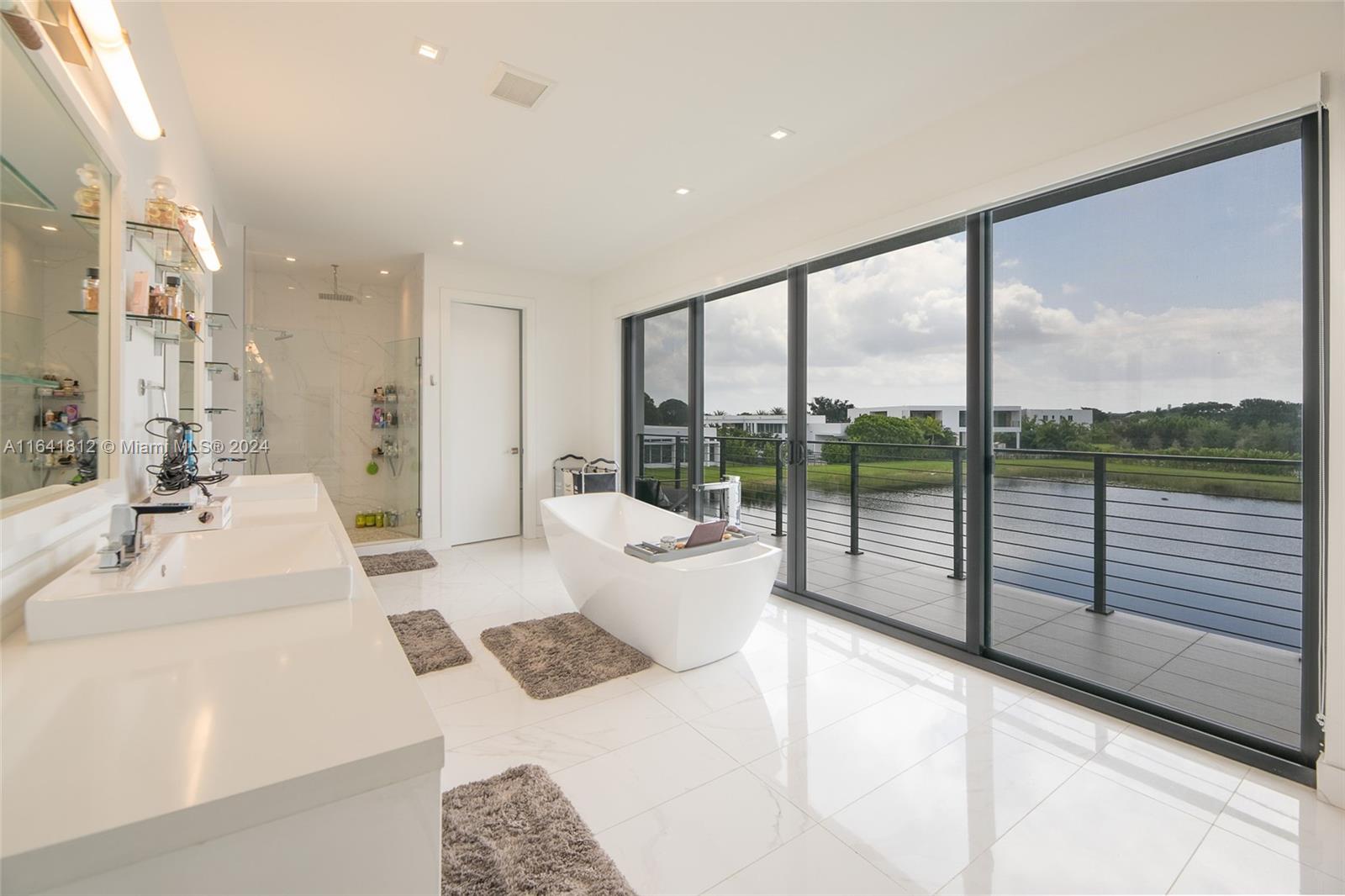 WESTON ESTATES - Residential