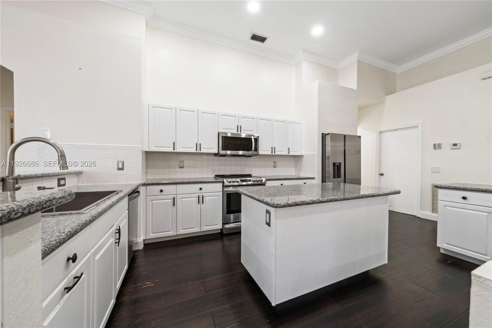 SECTOR 7 SOUTH - Residential Lease