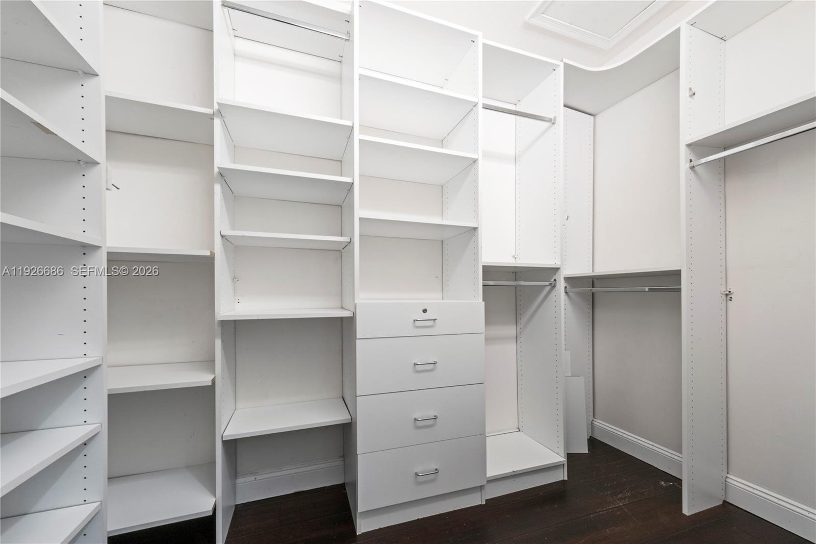 SECTOR 7 SOUTH - Residential Lease