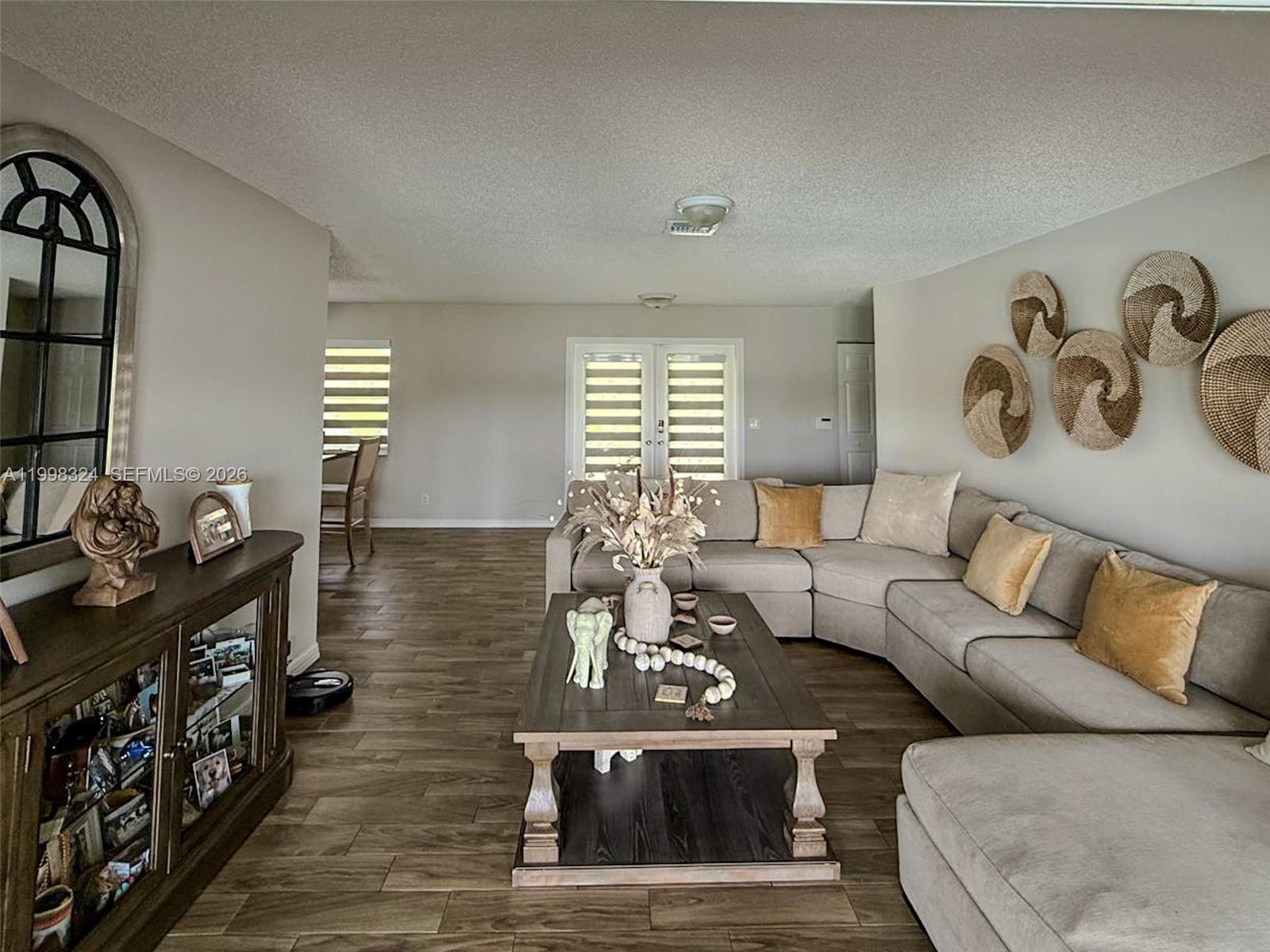 PEMBROKE LAKES SEC 4 - Residential Lease