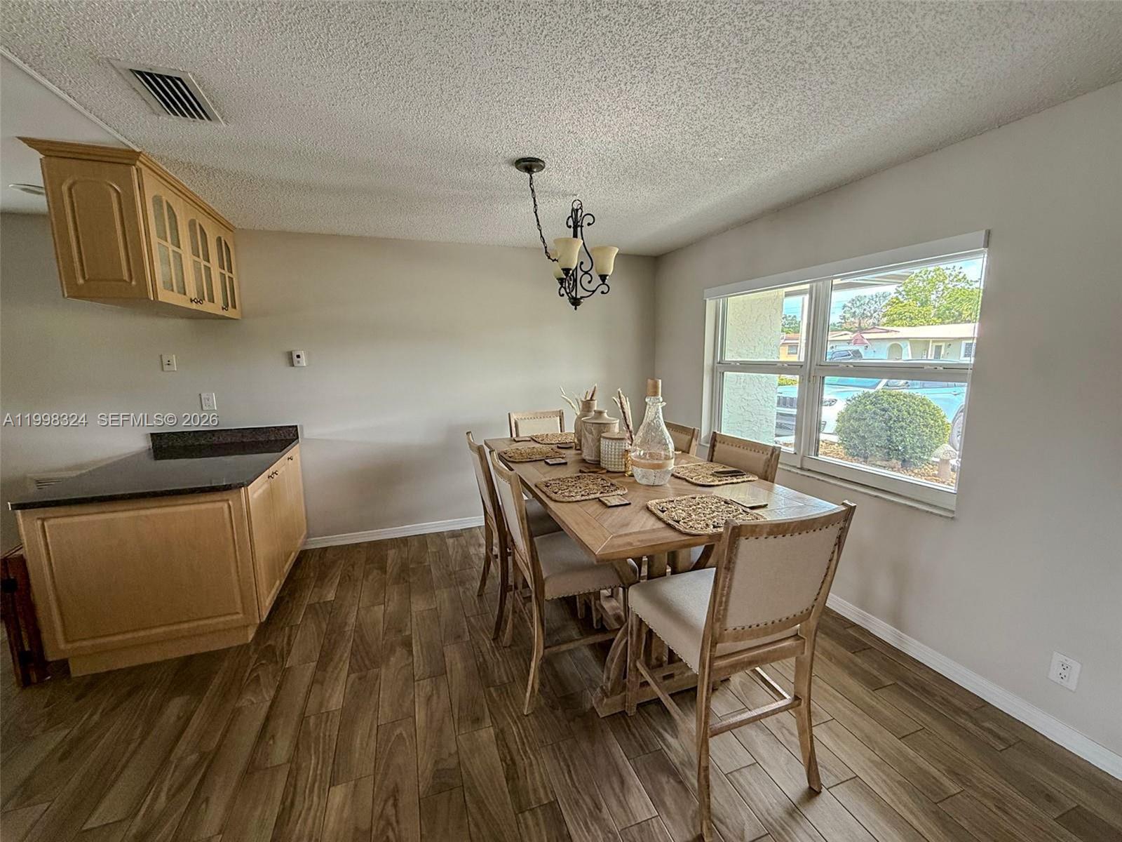 PEMBROKE LAKES SEC 4 - Residential Lease