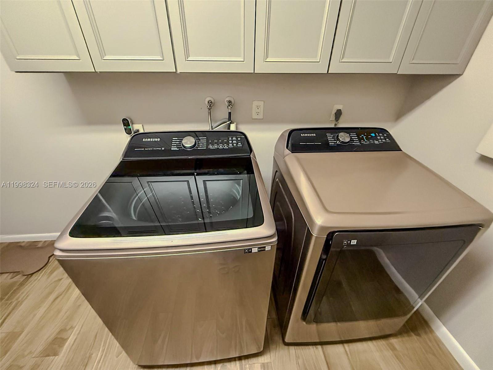 PEMBROKE LAKES SEC 4 - Residential Lease