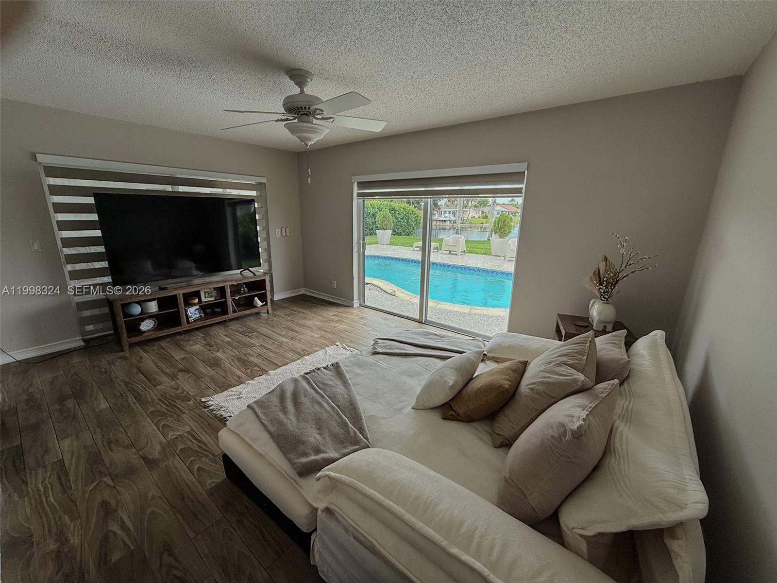 PEMBROKE LAKES SEC 4 - Residential Lease