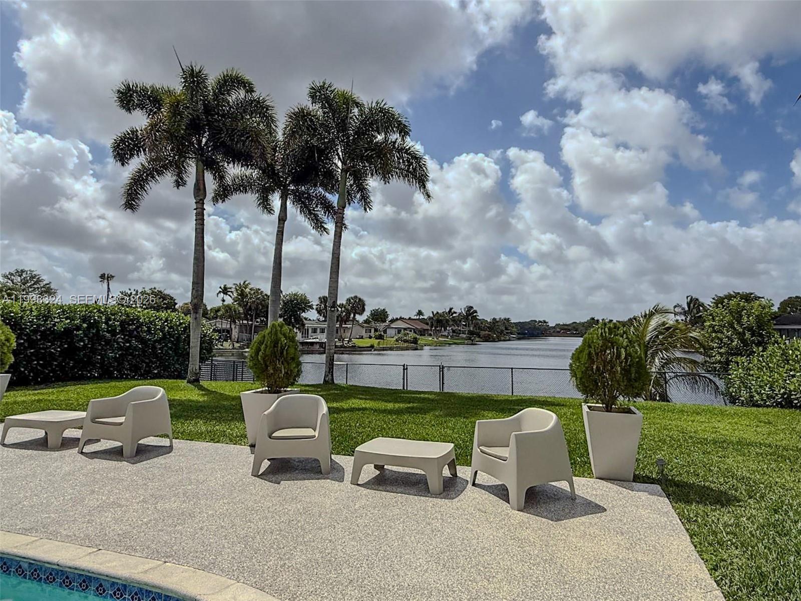 PEMBROKE LAKES SEC 4 - Residential Lease