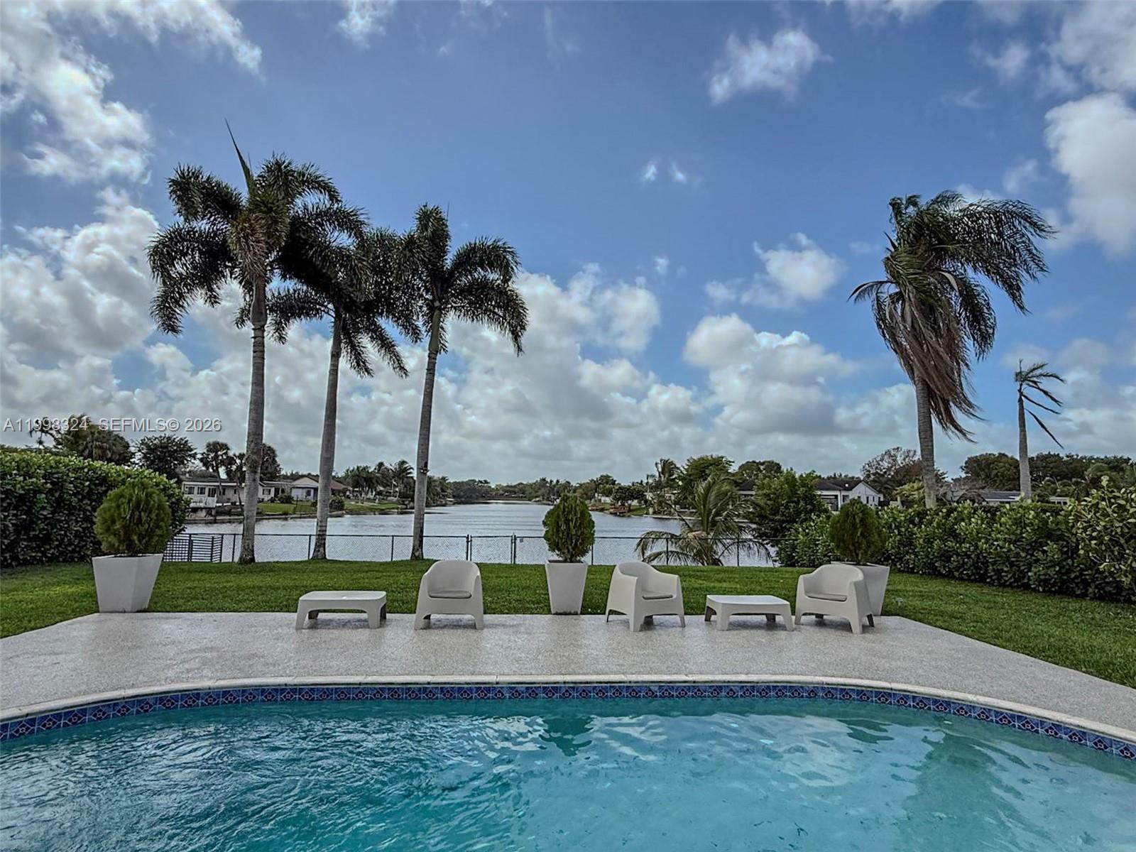 PEMBROKE LAKES SEC 4 - Residential Lease