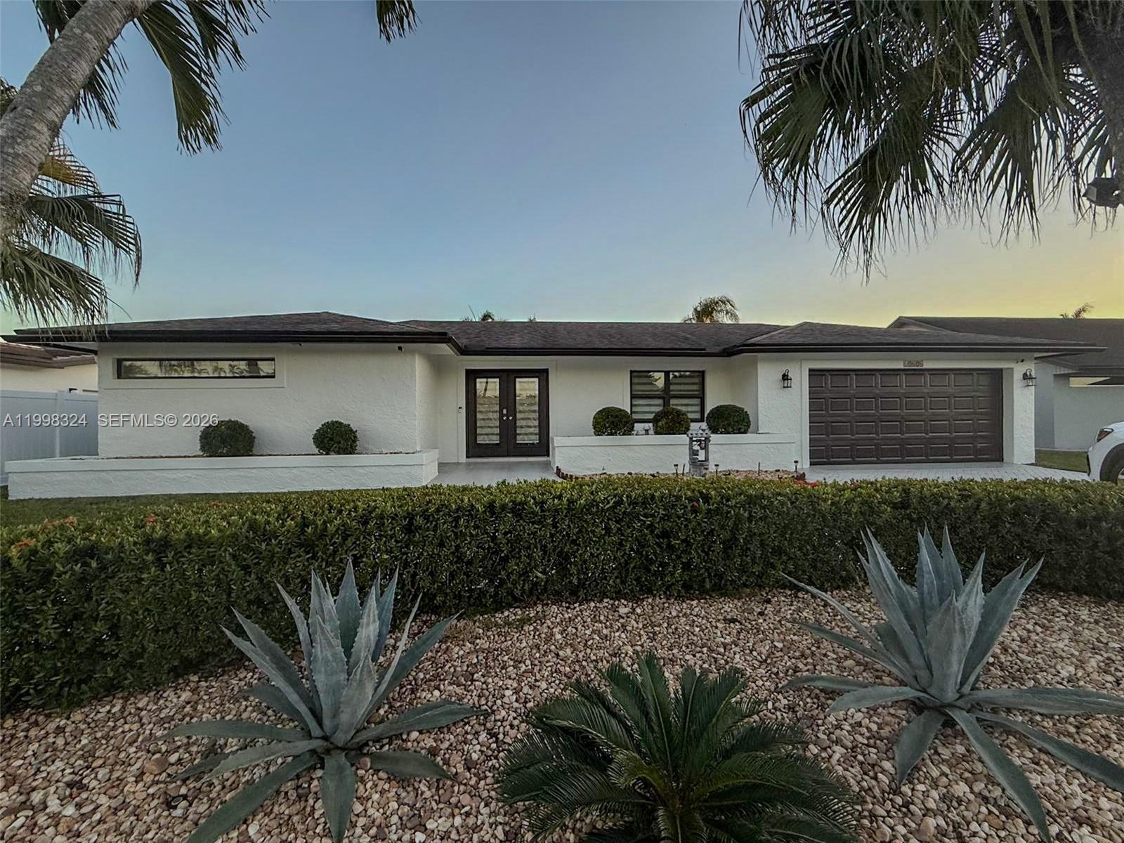 PEMBROKE LAKES SEC 4 - Residential Lease