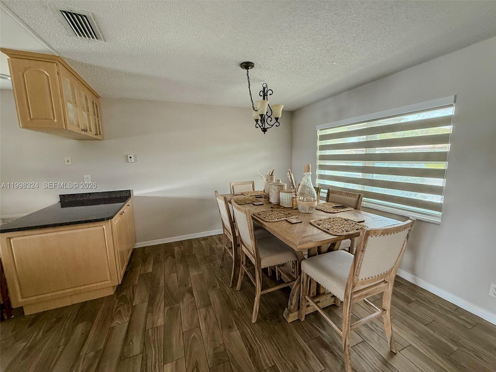 PEMBROKE LAKES SEC 4 - Residential Lease