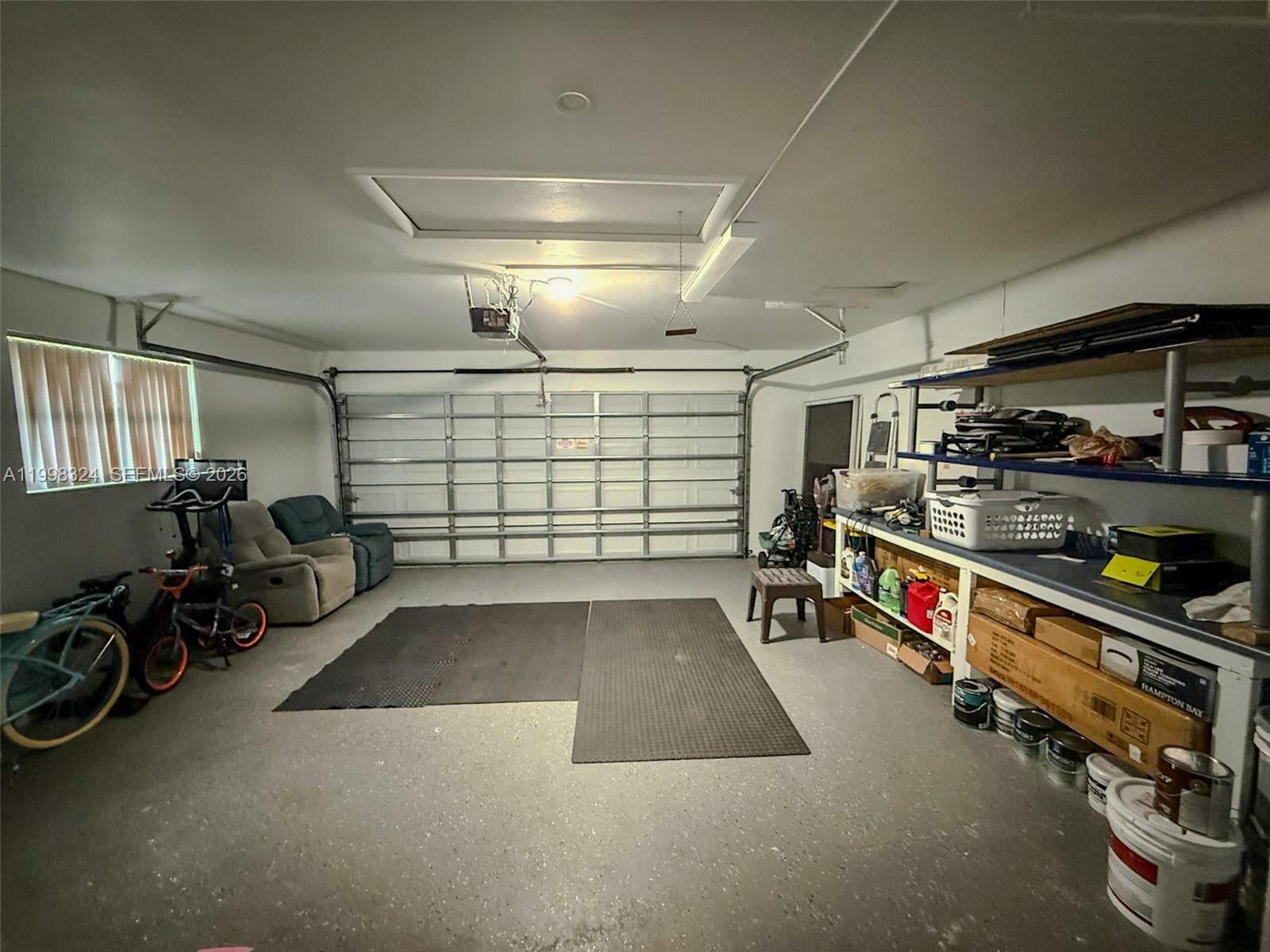 PEMBROKE LAKES SEC 4 - Residential Lease