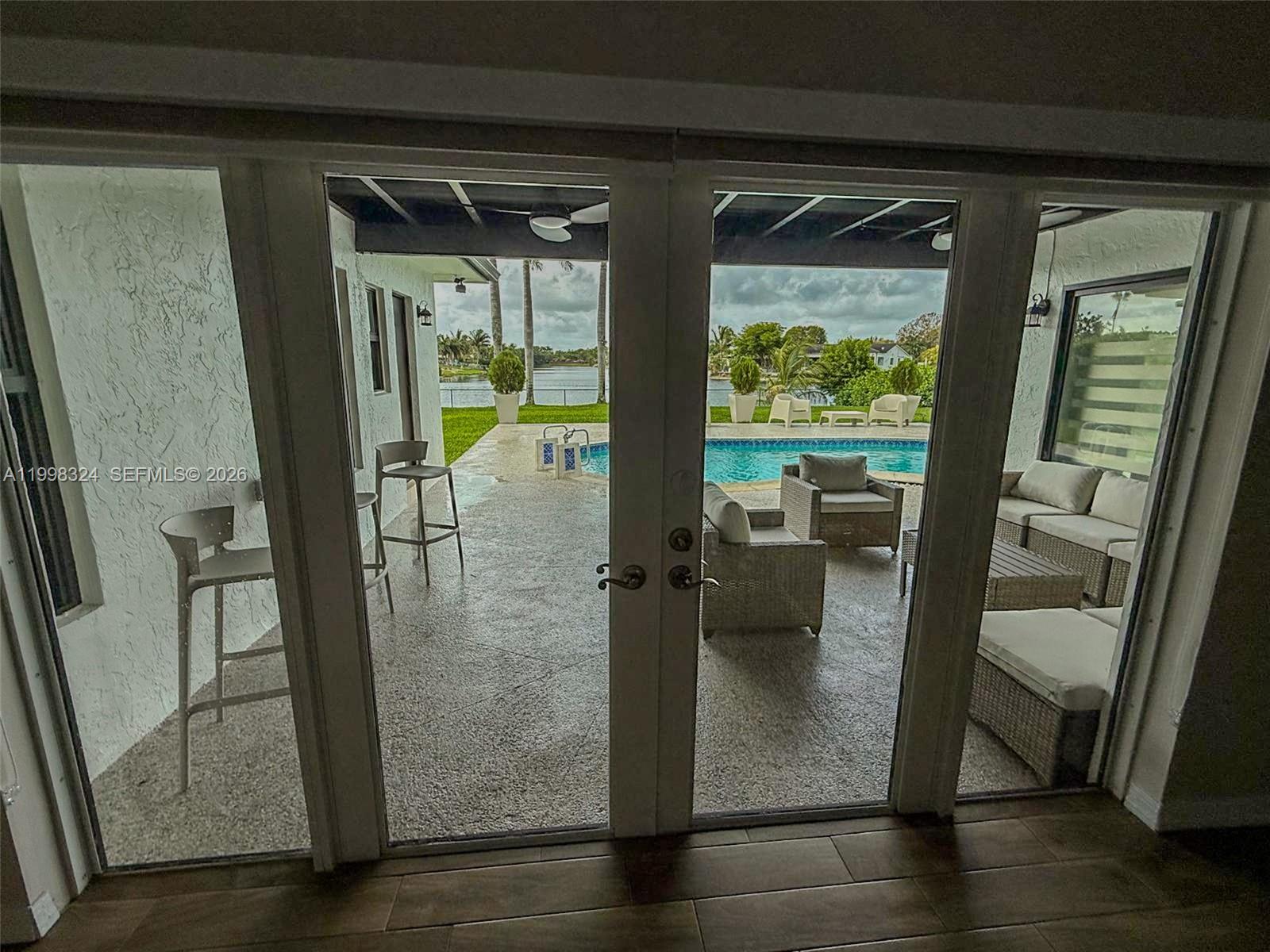 PEMBROKE LAKES SEC 4 - Residential Lease