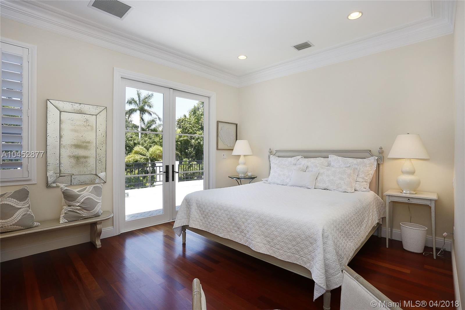 STONEGATE - Residential