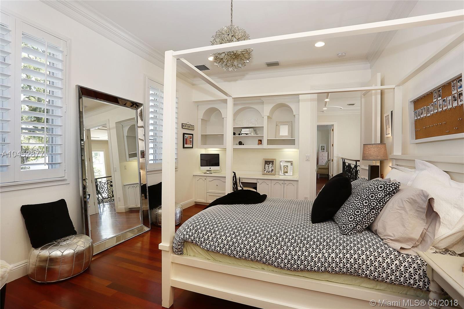 STONEGATE - Residential