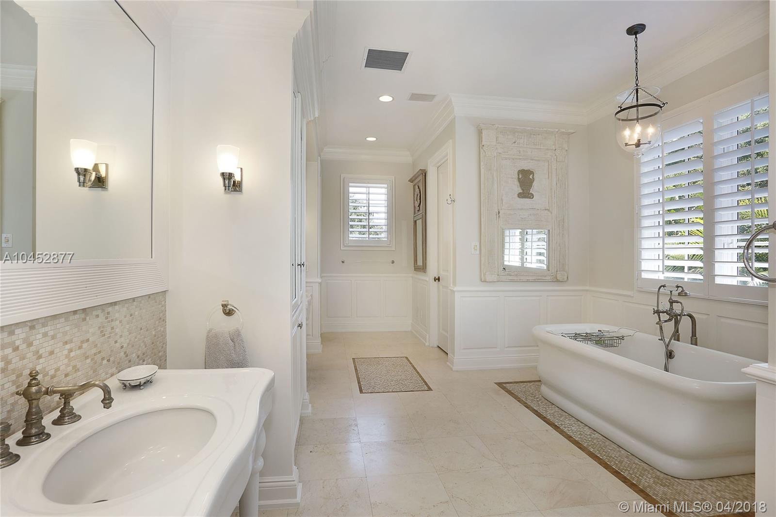 STONEGATE - Residential