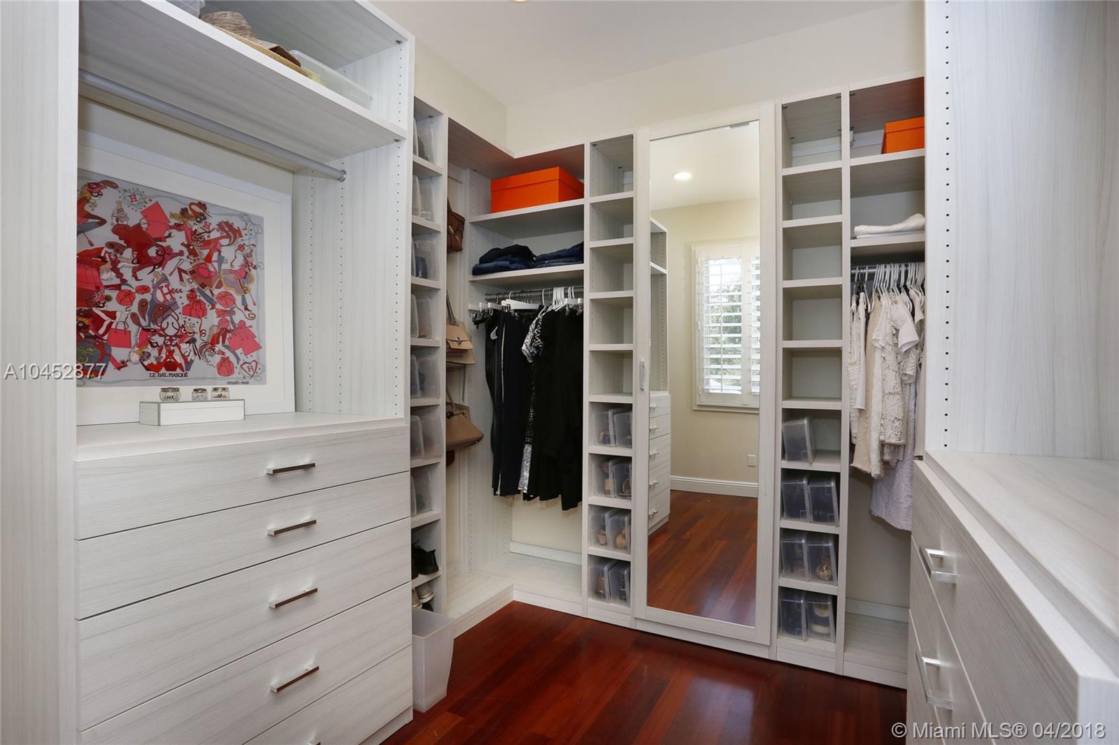 STONEGATE - Residential