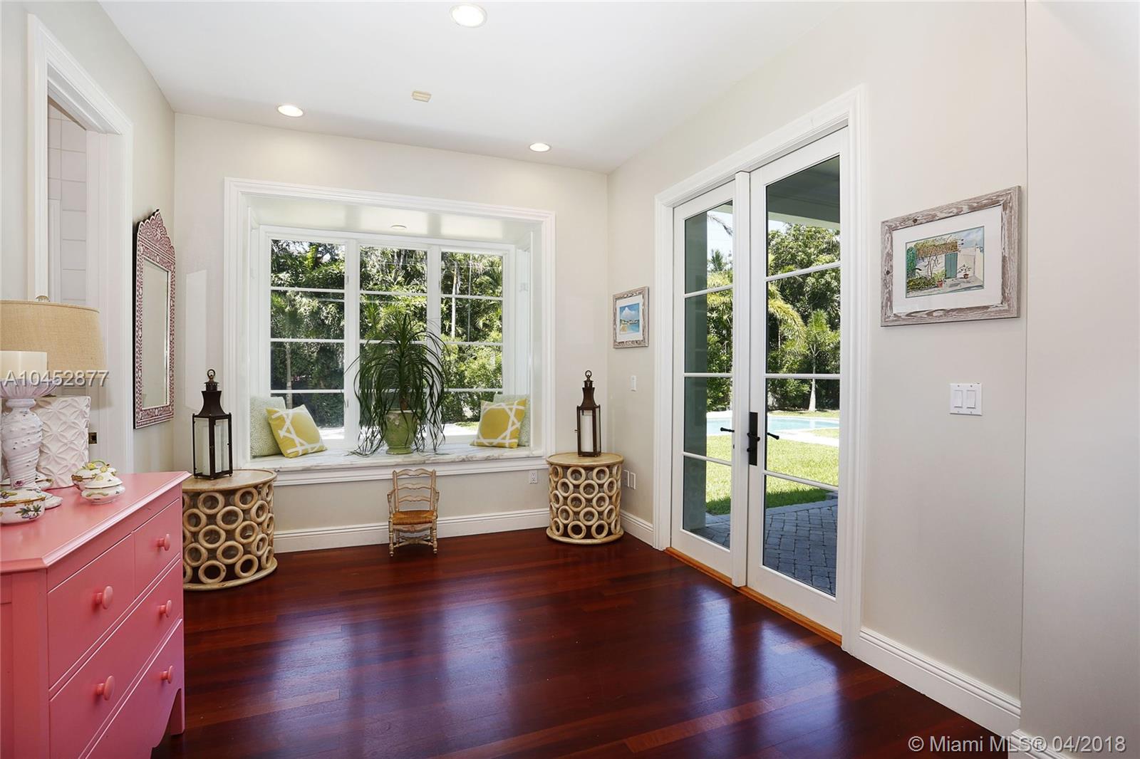 STONEGATE - Residential