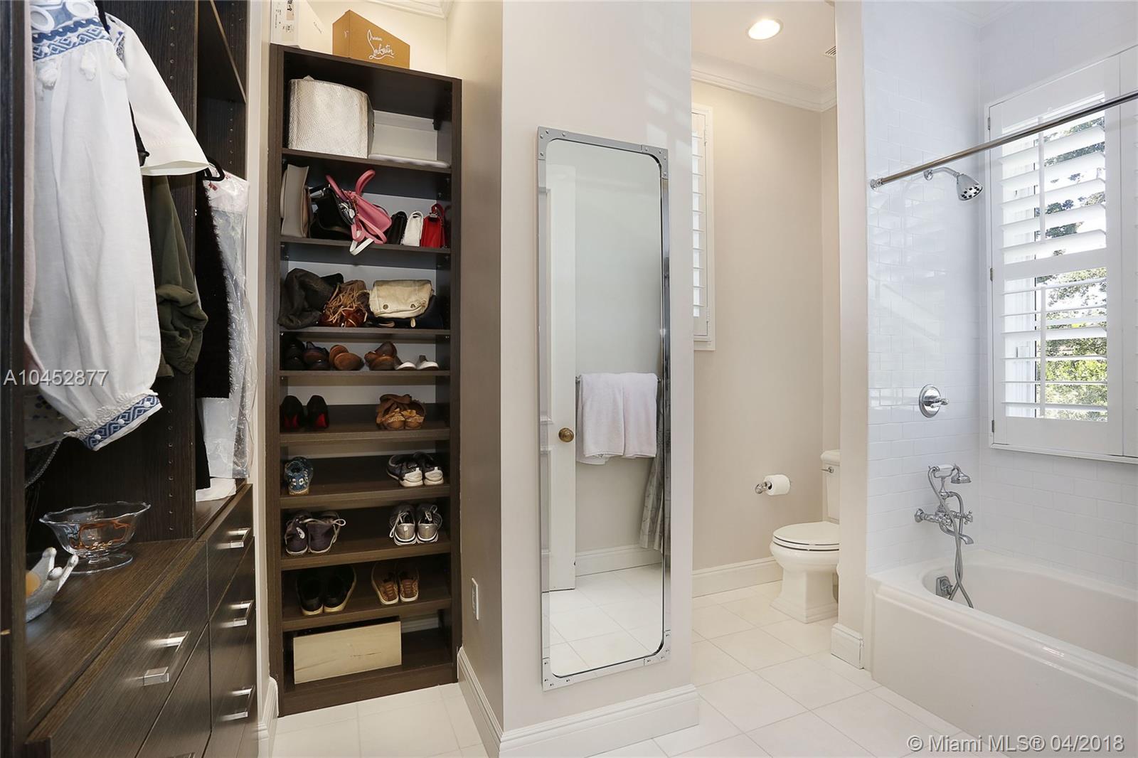 STONEGATE - Residential