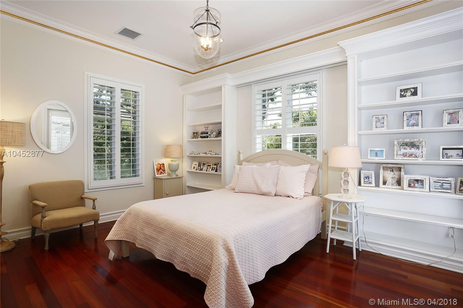 STONEGATE - Residential